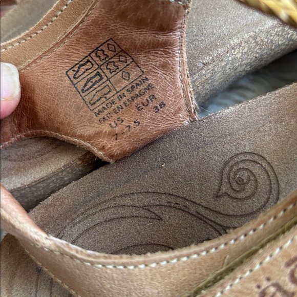 TAOS women's Trulie sandals in camel size 7.5 - Picture 3 of 7